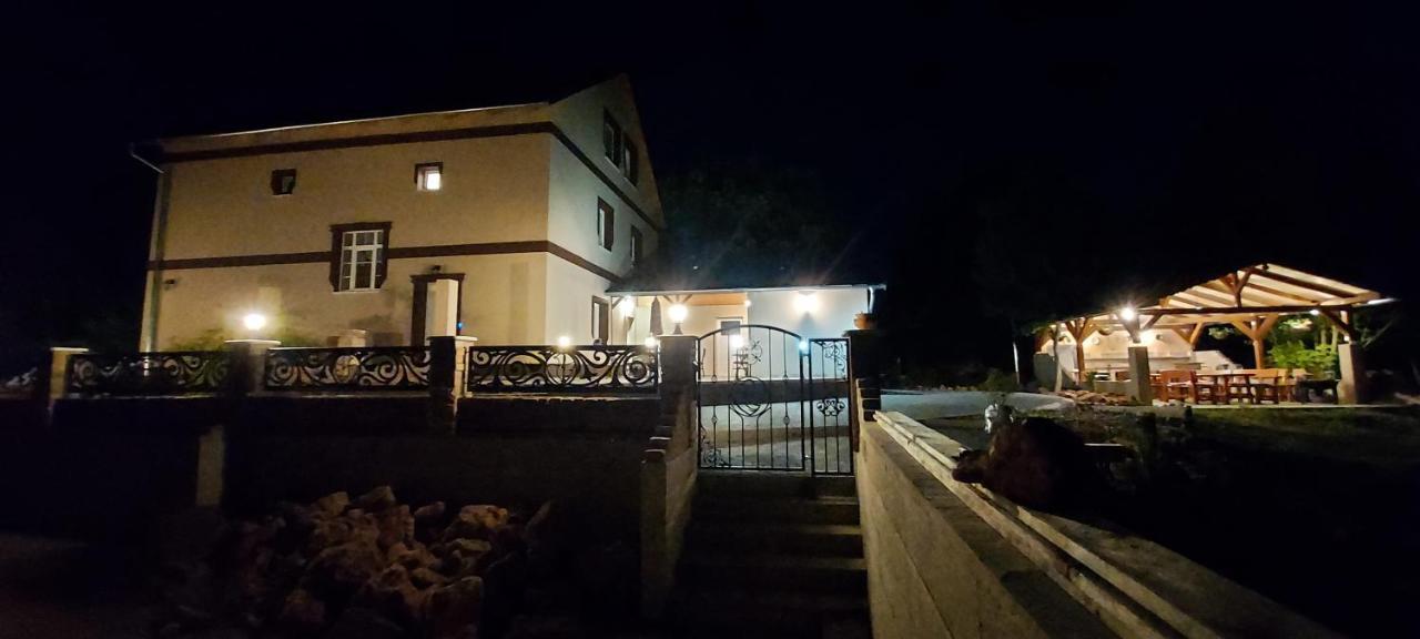 Vértesacsa Villa Verteskacsa מראה חיצוני תמונה