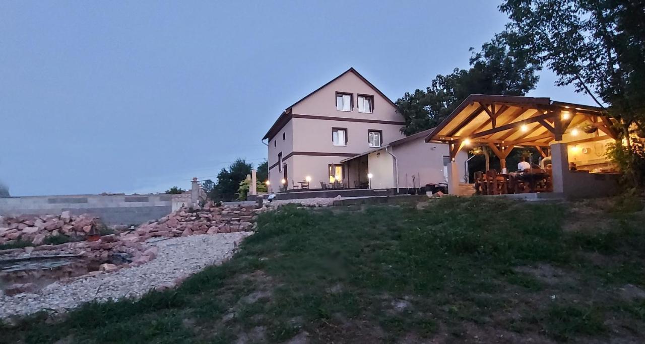 Vértesacsa Villa Verteskacsa מראה חיצוני תמונה